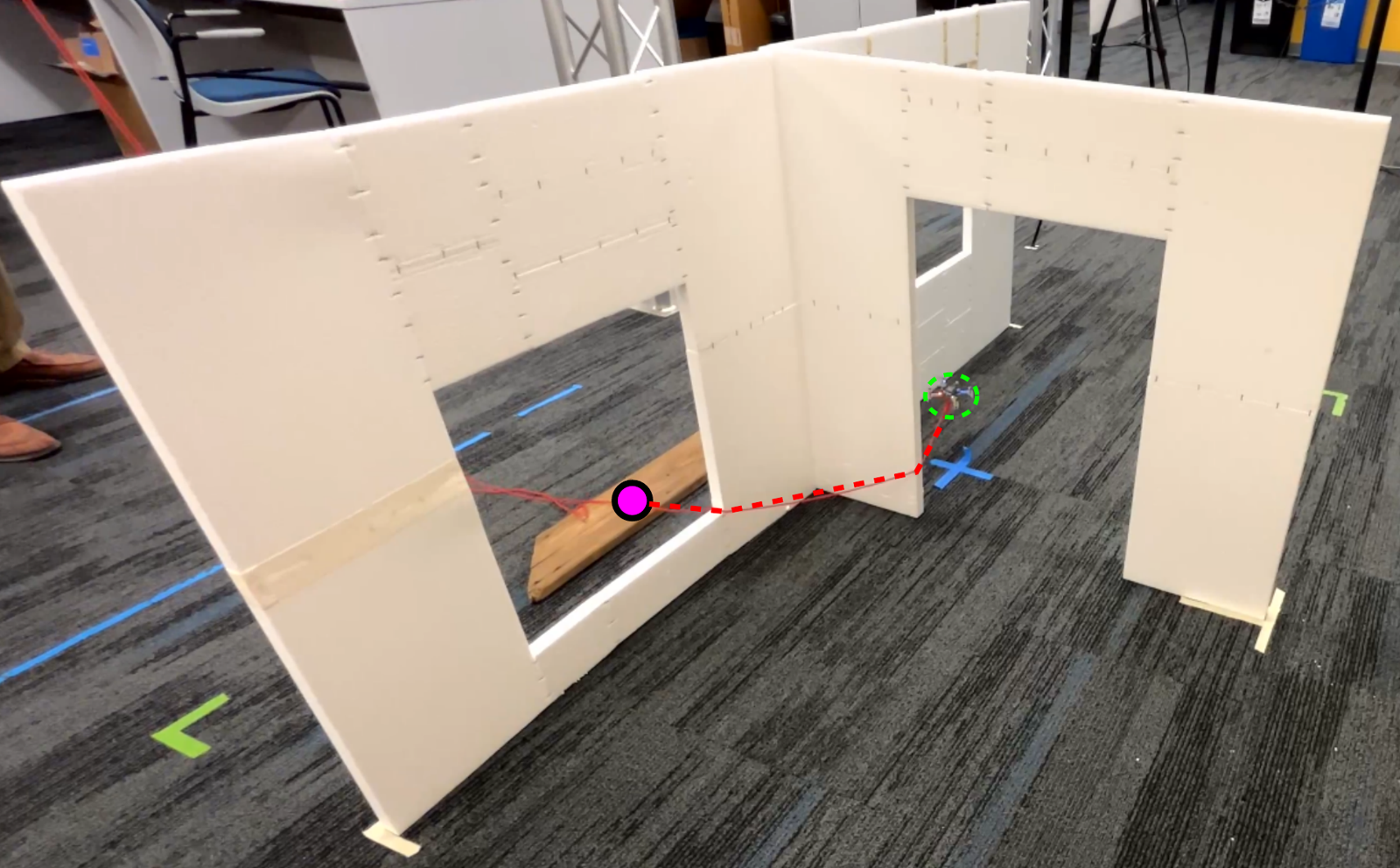 Topo-Geometrically Distinct Path Computation Using Neighborhood-Augmented Graph, and Its Application to Path Planning for a Tethered Robot in 3D representative figure